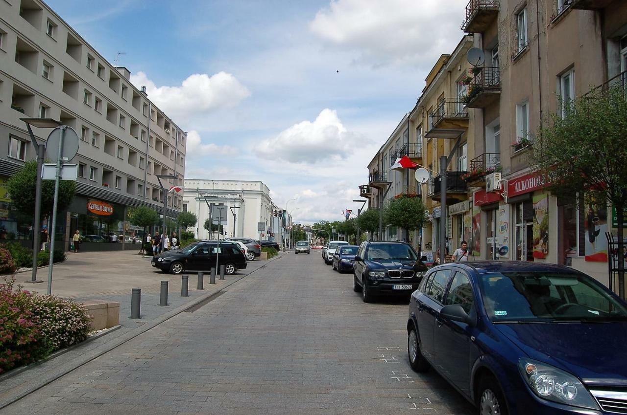 Family & Business Sauna Apartments Rynek Centrum Downtown - 2 Bedroom With Private Sauna, Balcony, Parking Kielce Extérieur photo