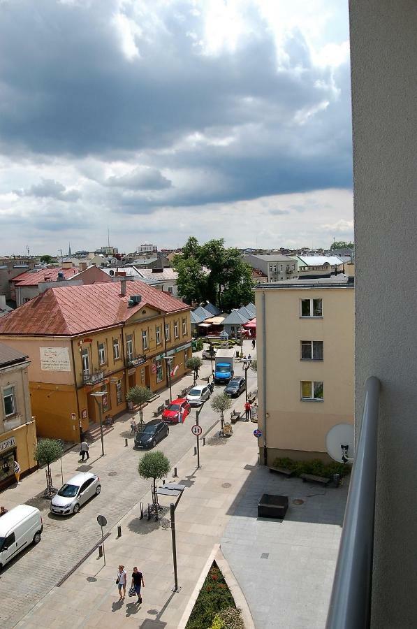Family & Business Sauna Apartments Rynek Centrum Downtown - 2 Bedroom With Private Sauna, Balcony, Parking Kielce Extérieur photo