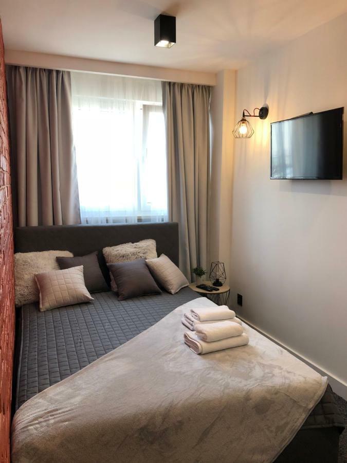 Family & Business Sauna Apartments Rynek Centrum Downtown - 2 Bedroom With Private Sauna, Balcony, Parking Kielce Extérieur photo