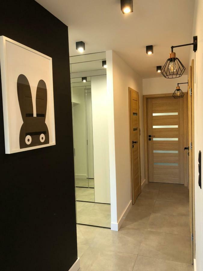 Family & Business Sauna Apartments Rynek Centrum Downtown - 2 Bedroom With Private Sauna, Balcony, Parking Kielce Extérieur photo