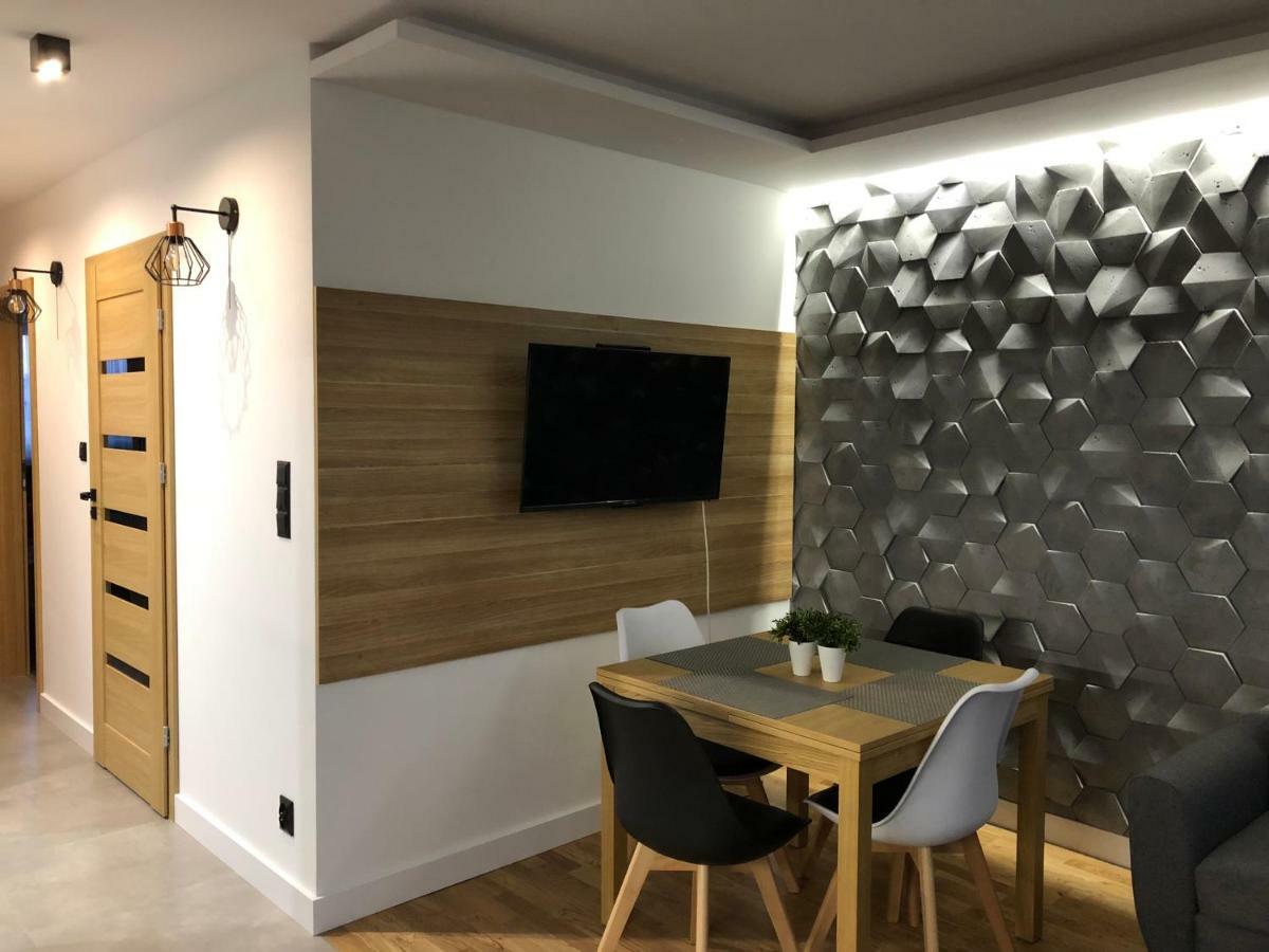 Family & Business Sauna Apartments Rynek Centrum Downtown - 2 Bedroom With Private Sauna, Balcony, Parking Kielce Extérieur photo