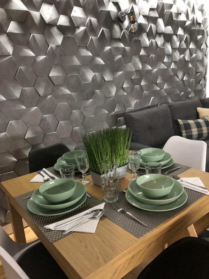 Family & Business Sauna Apartments Rynek Centrum Downtown - 2 Bedroom With Private Sauna, Balcony, Parking Kielce Extérieur photo