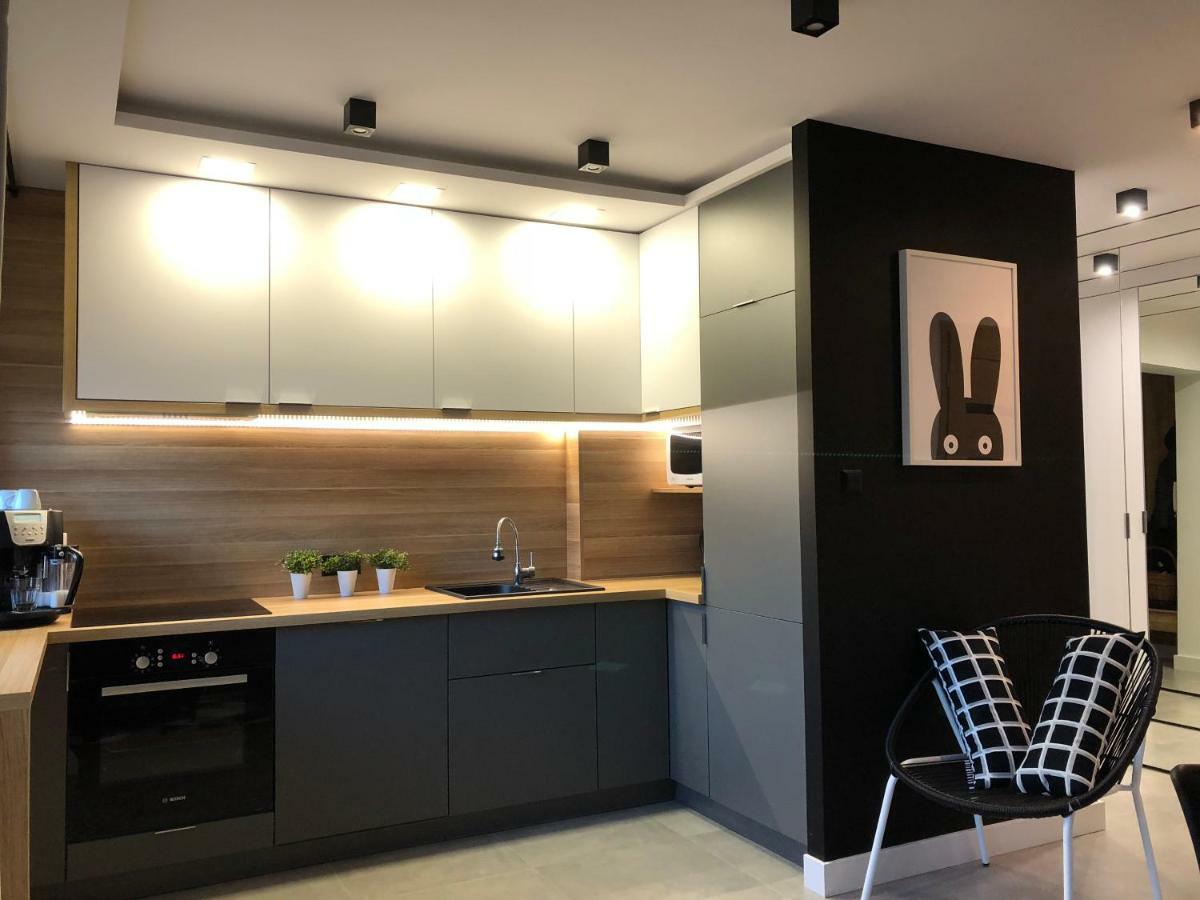 Family & Business Sauna Apartments Rynek Centrum Downtown - 2 Bedroom With Private Sauna, Balcony, Parking Kielce Extérieur photo