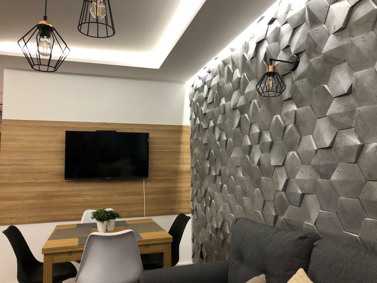 Family & Business Sauna Apartments Rynek Centrum Downtown - 2 Bedroom With Private Sauna, Balcony, Parking Kielce Extérieur photo