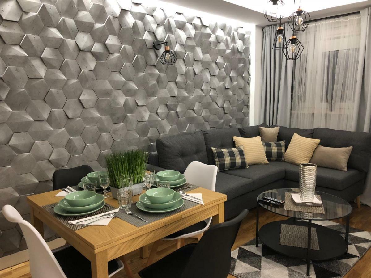 Family & Business Sauna Apartments Rynek Centrum Downtown - 2 Bedroom With Private Sauna, Balcony, Parking Kielce Extérieur photo